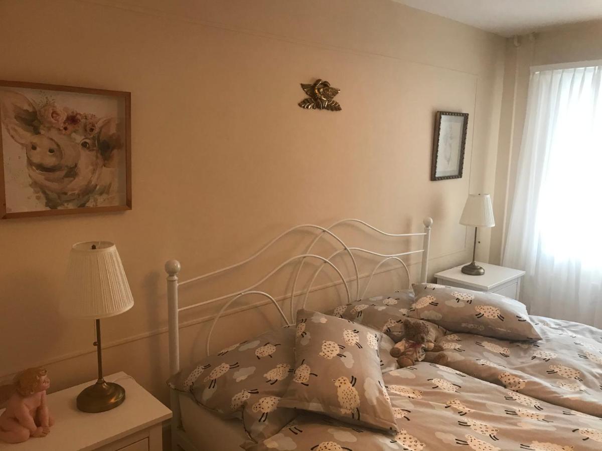 Alte Post Mit Geschichte Und Restaurant Appartement Tavanasa Buitenkant foto